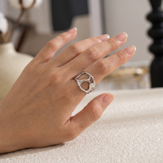 Bague ouverte géométrique ajourée