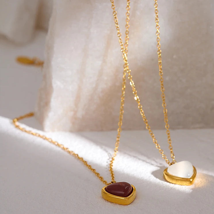Collier pendentif cœur en agate