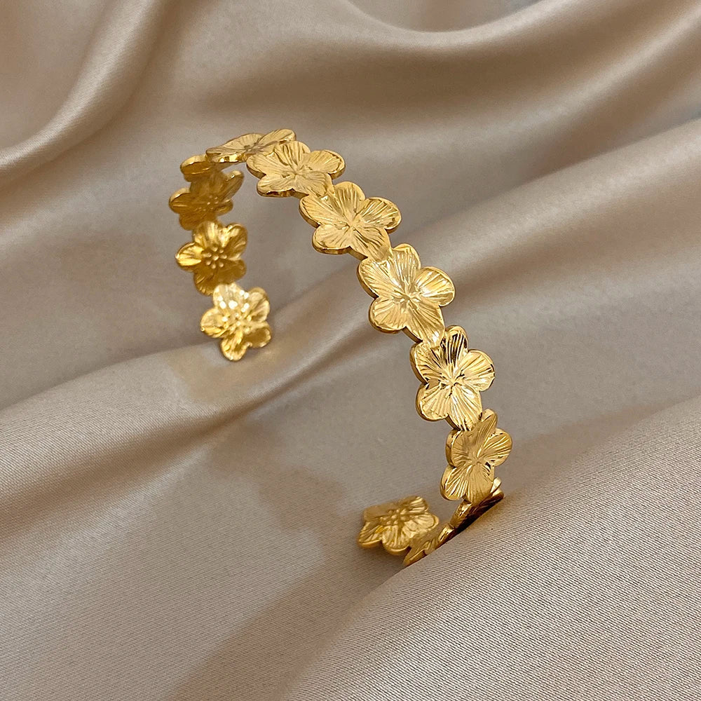 Bracelet Manchette à fleurs en acier inoxydable