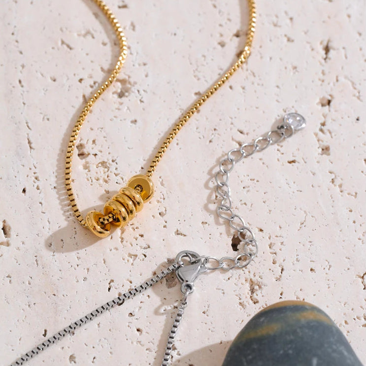 Collier pendentif multi-ronds en zircone