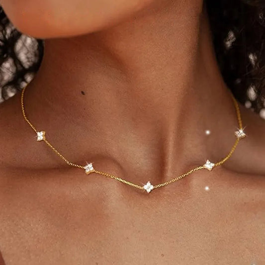 Collier pendentif trèfle à quatre feuilles en acier inoxydable