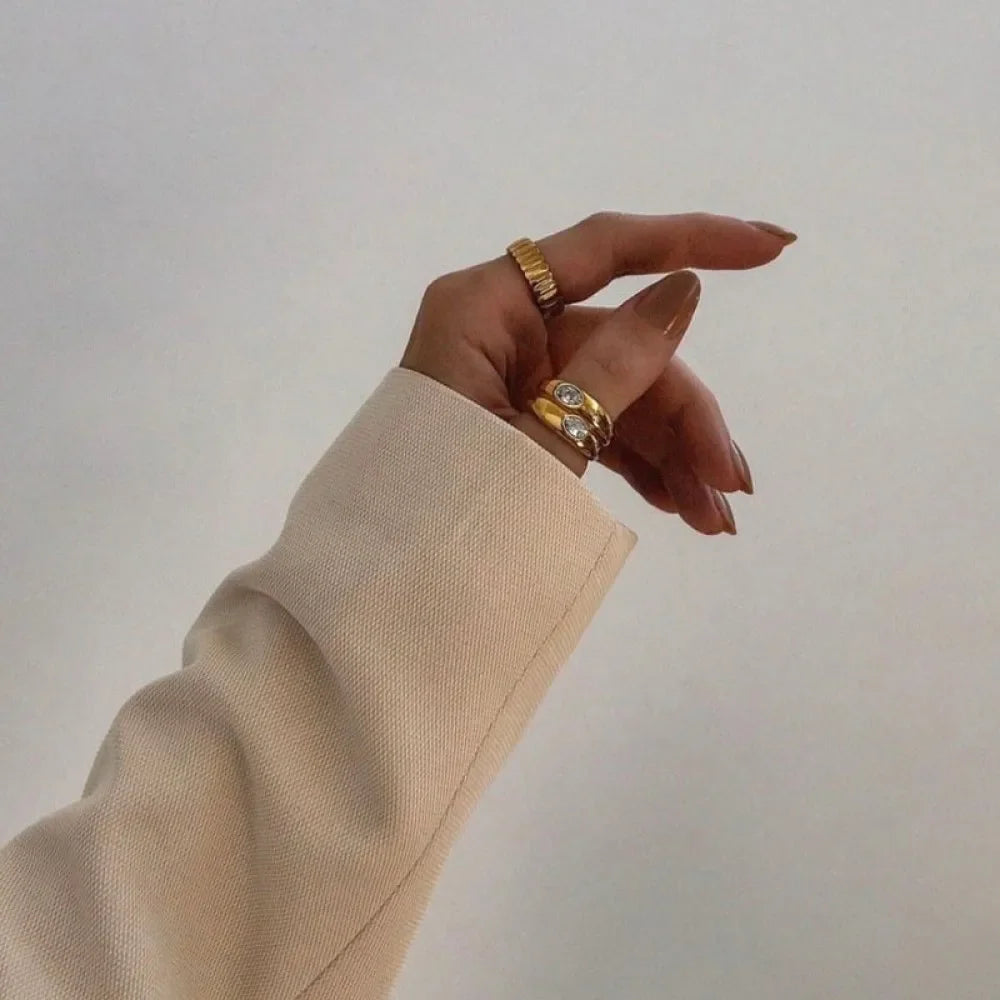 Bague Vintage – Double Cercle Plaqué Or avec Zircon