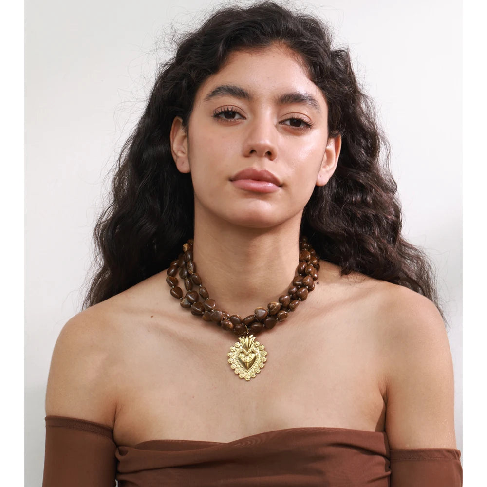 Collier cœur à perles marrons