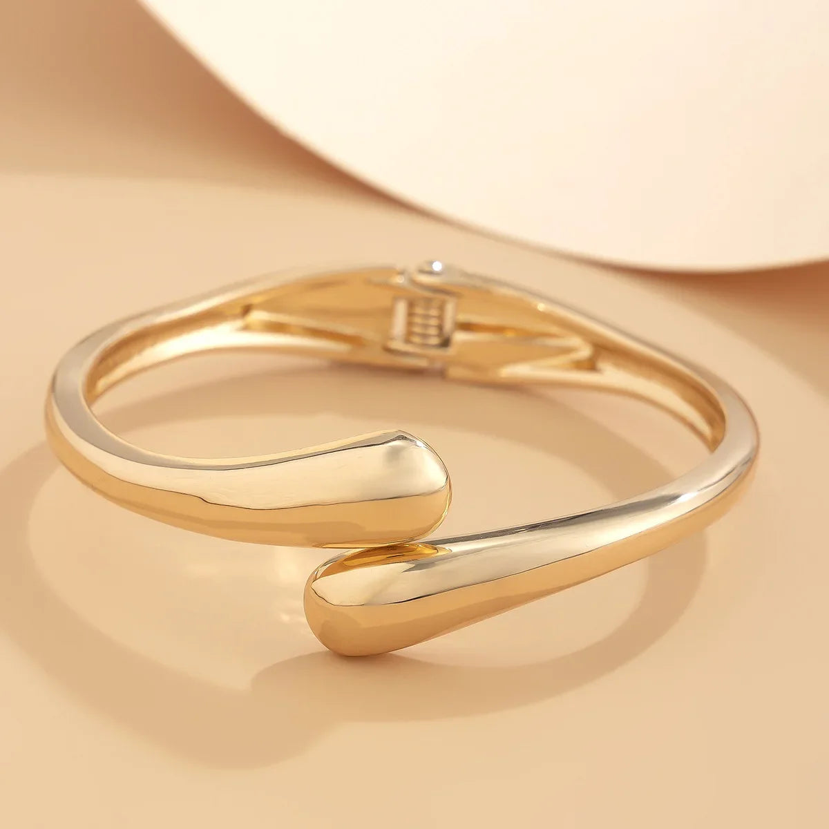 Bracelet Manchette Goutte en Acier Inoxydable