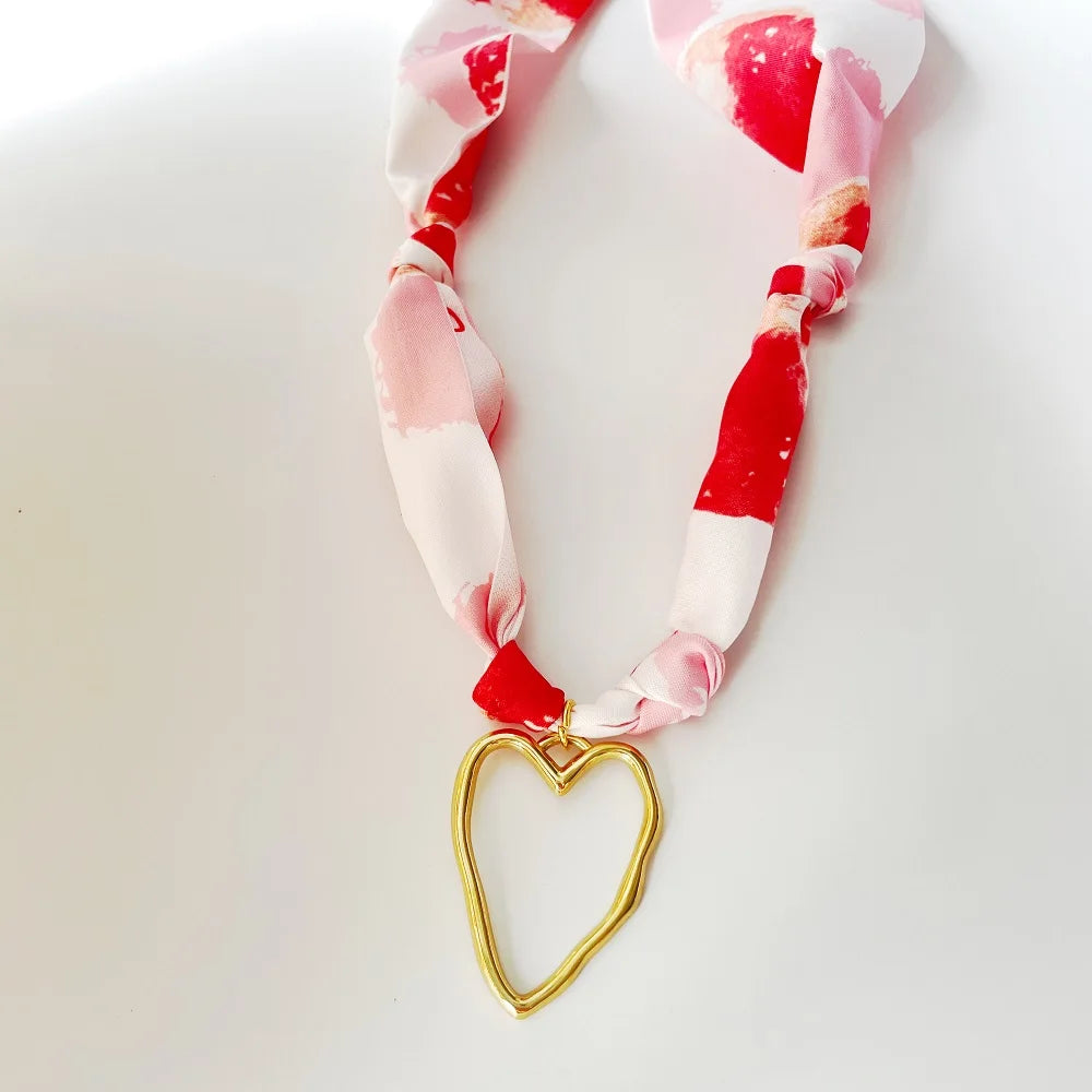 Collier Foulard Élégance