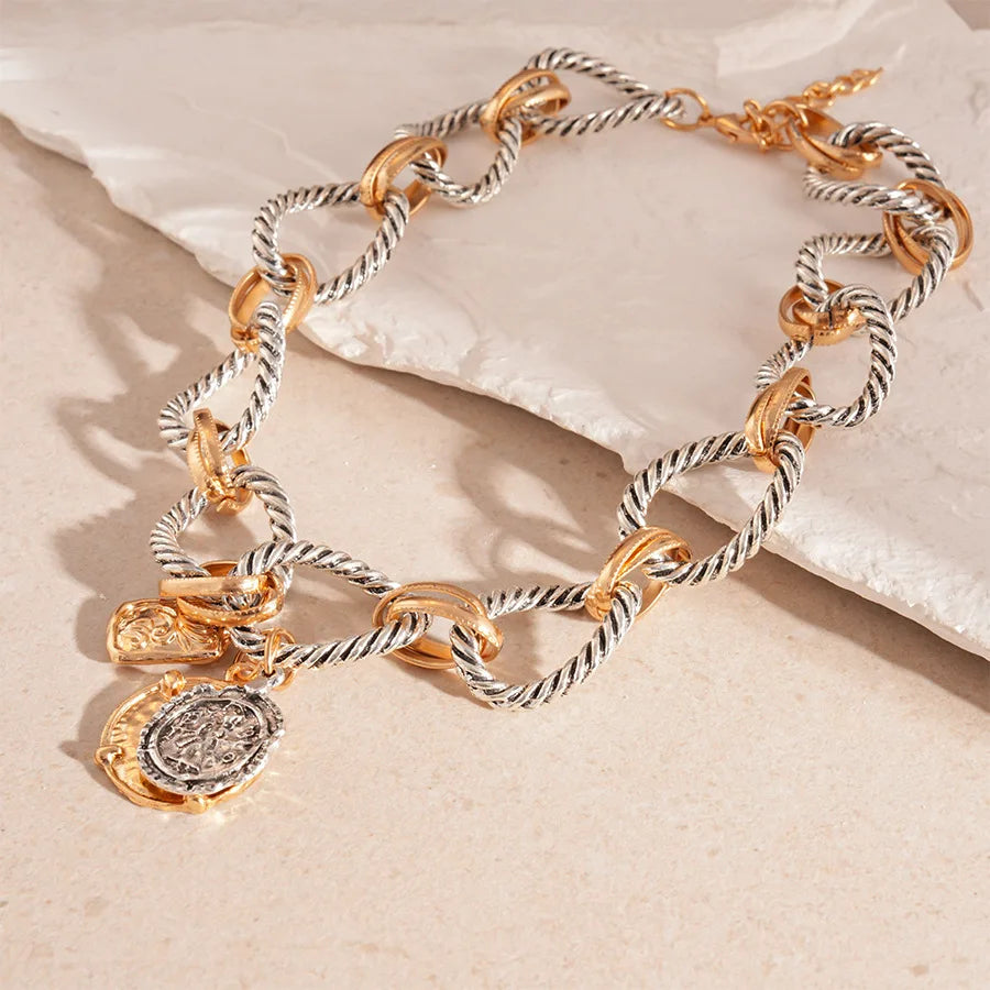 Collier vintage torsadé marine