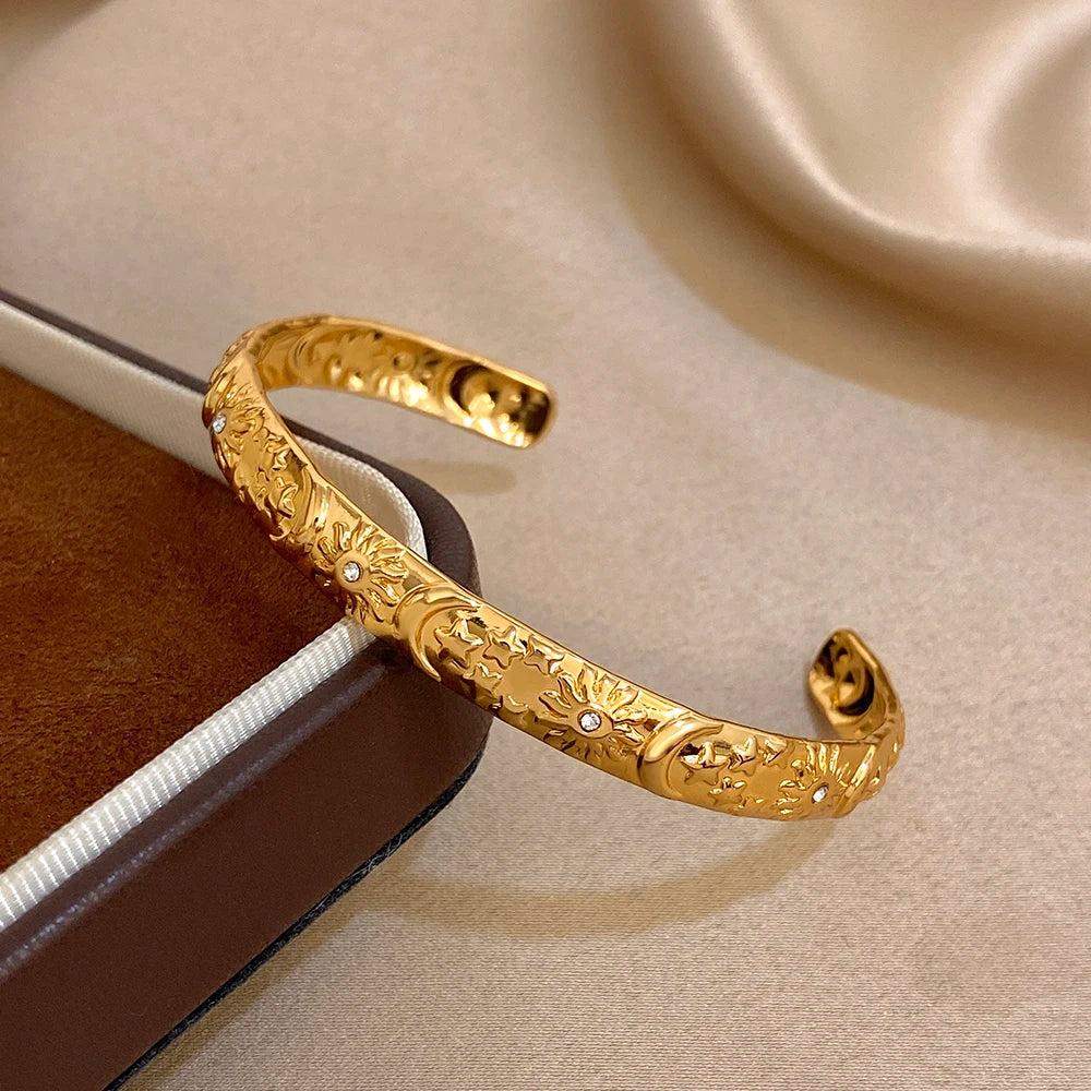 Bracelet Manchette Soleil, Lune & Étoile Plaqué Or