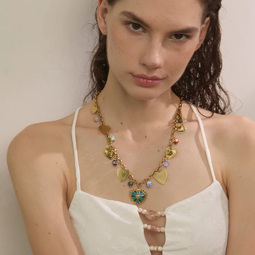 Collier charms cœur, perles et goutte