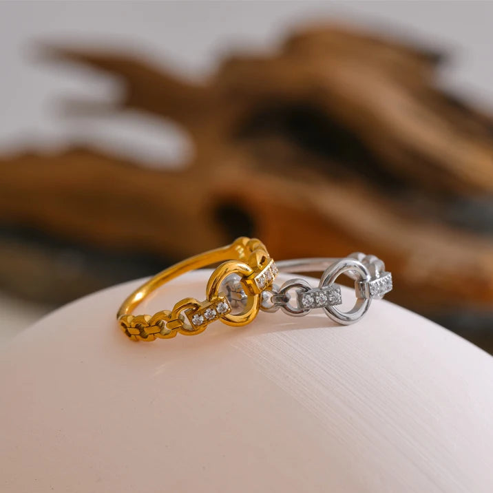 Bague à maillons & zircone