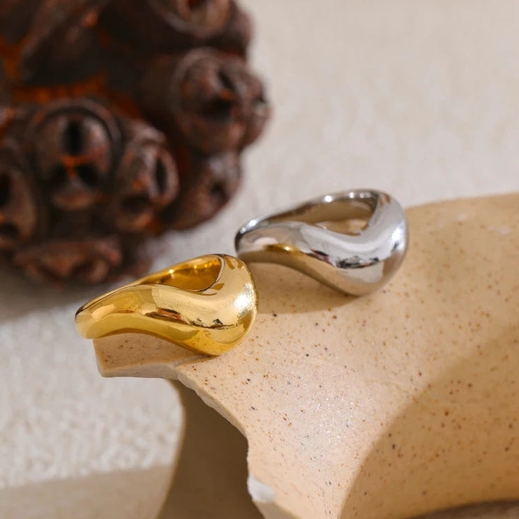 Bague géométrique minimaliste – Élégance moderne plaqué or 18K