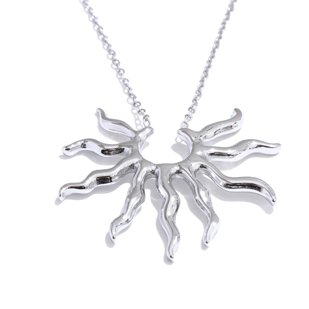 Collier pendentif soleil
