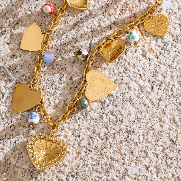 Collier charms cœur, perles et goutte