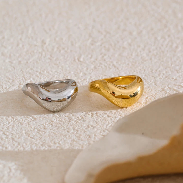 Bague géométrique minimaliste – Élégance moderne plaqué or 18K